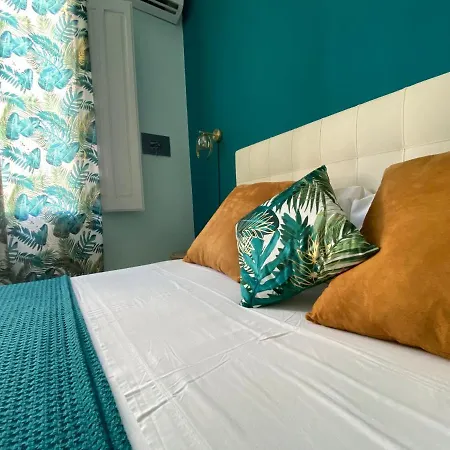 Alojamento de Acomodação e Pequeno-almoço Piazza Mameli 4*