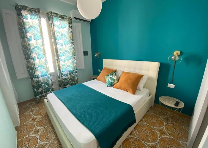 Piazza Mameli Alojamento de Acomodação e Pequeno-almoço 4*